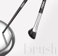 Half Moon Nose Contour Brush