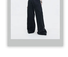 Details Pleated Wide-Leg Jeans with Stud