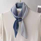 Gradient Pleated Narrow Scarf