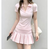 Short-Sleeve V-Neck Plain Polo Shirt / High Waist Pleated Mini A-Line Skirt