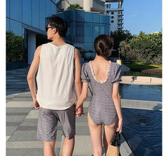 Couple Matching Short-Sleeve Plaid Swimsuit / Beach Shorts