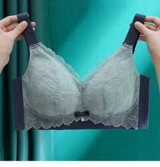 [90C - 110E] Plus Size Two Tone Lace Panel Wireless Bra