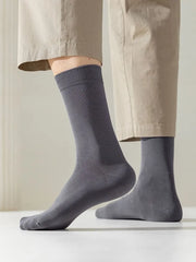 Set Of 4 Pairs: Plain Crew Socks