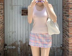 Scoop Neck Plain Tank Top / Mid Rise Plaid Mini Pencil Skirt