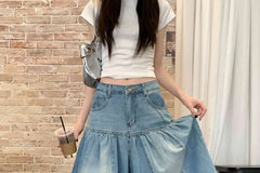 Low Rise Washed Studded Denim Capri Culottes