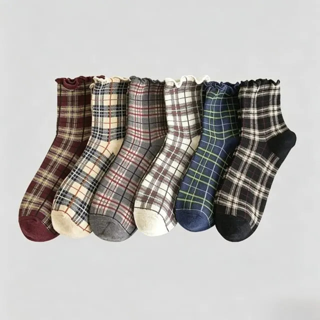 Set of 4: Plaid Crew Socks