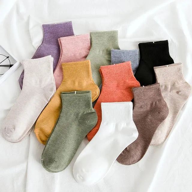 Set of 5 Pairs: Plain Socks