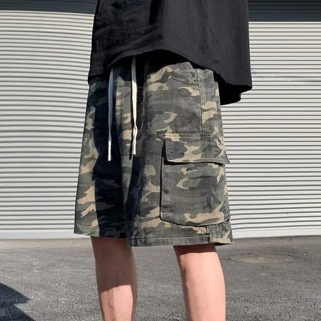 Mid Rise Camo Print Cargo Shorts