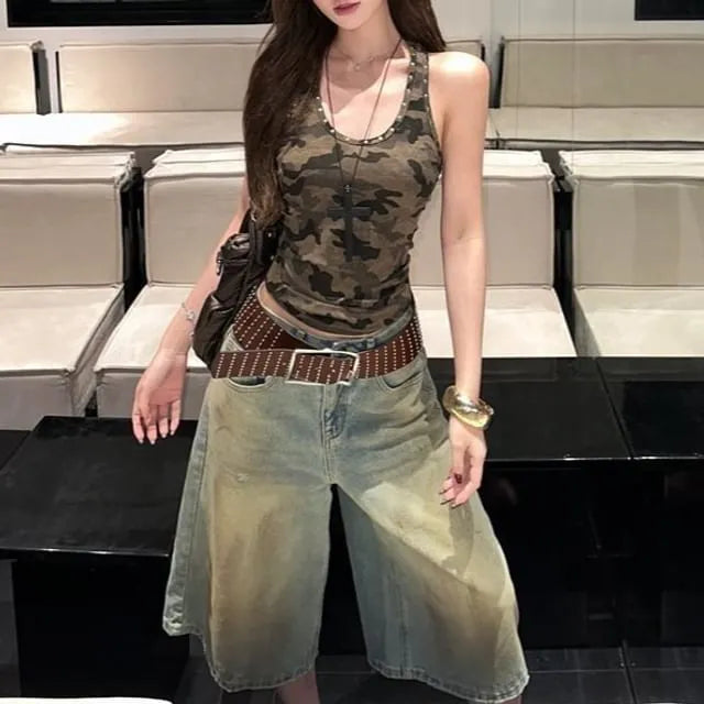 Scoop Neck Camo Print Studded Slim Fit Tank Top / Low Rise Vintage Washed Jorts
