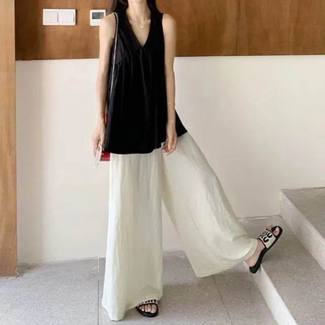 Maternity Sleeveless V-Neck Plain Top / High Waist Wide Leg Pants / Set